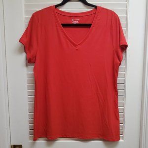 No Boundaries Red V-Neck Tee XXL